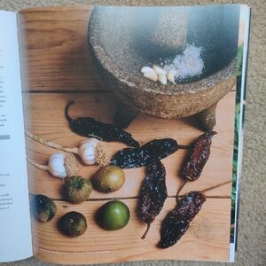 Diana Kennedy Oaxaca al gusto Mexican cookbook recipe book